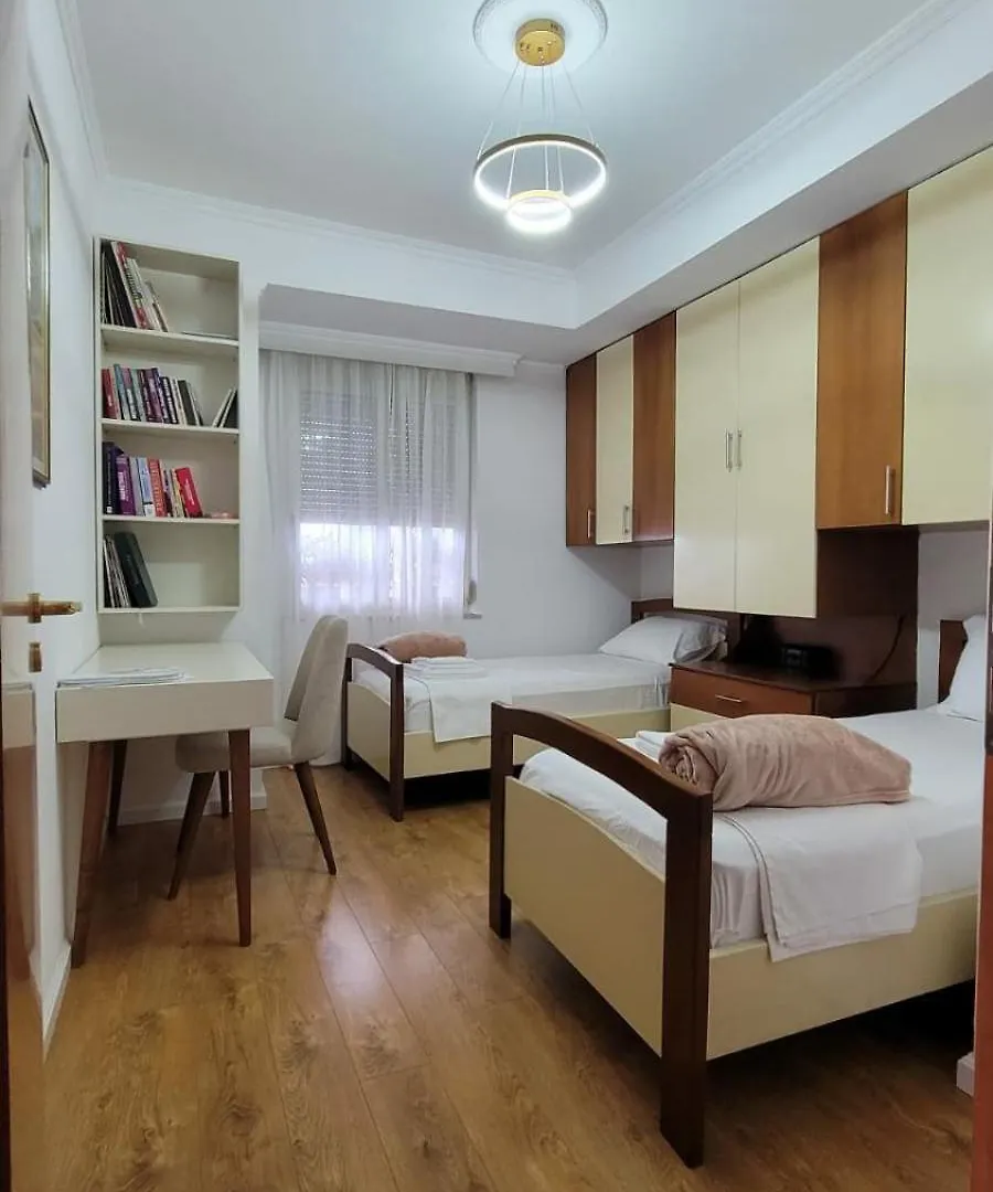 טיראנה Bazaar'S Eye Free Parking Spacious Tarrace 0*,  אלבניה